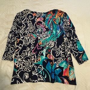 Chico’s Top Size 2 (L)